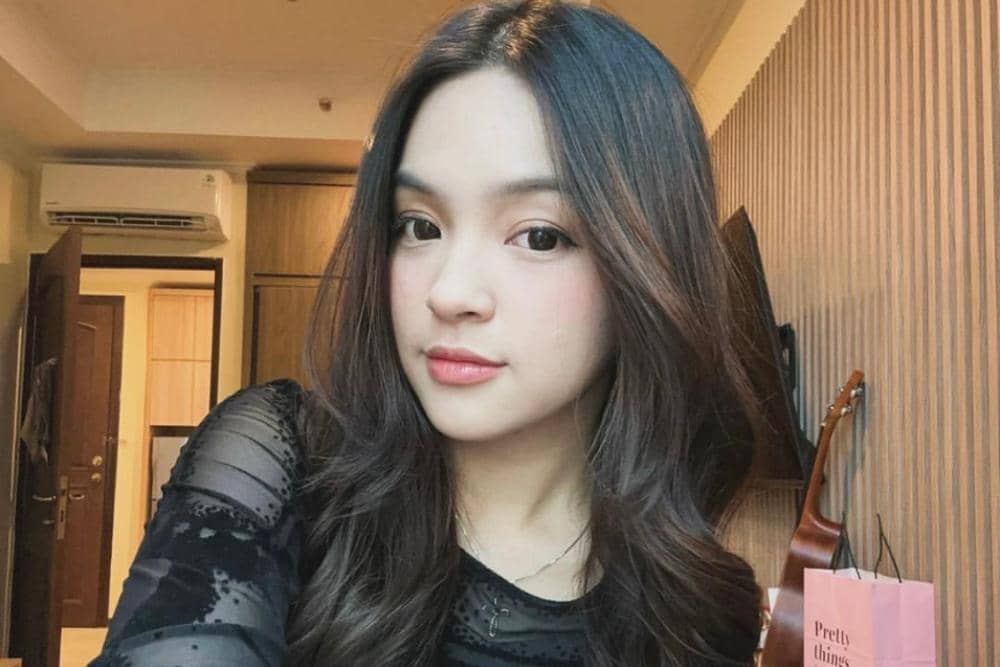 instagram.com/elsaajapasal