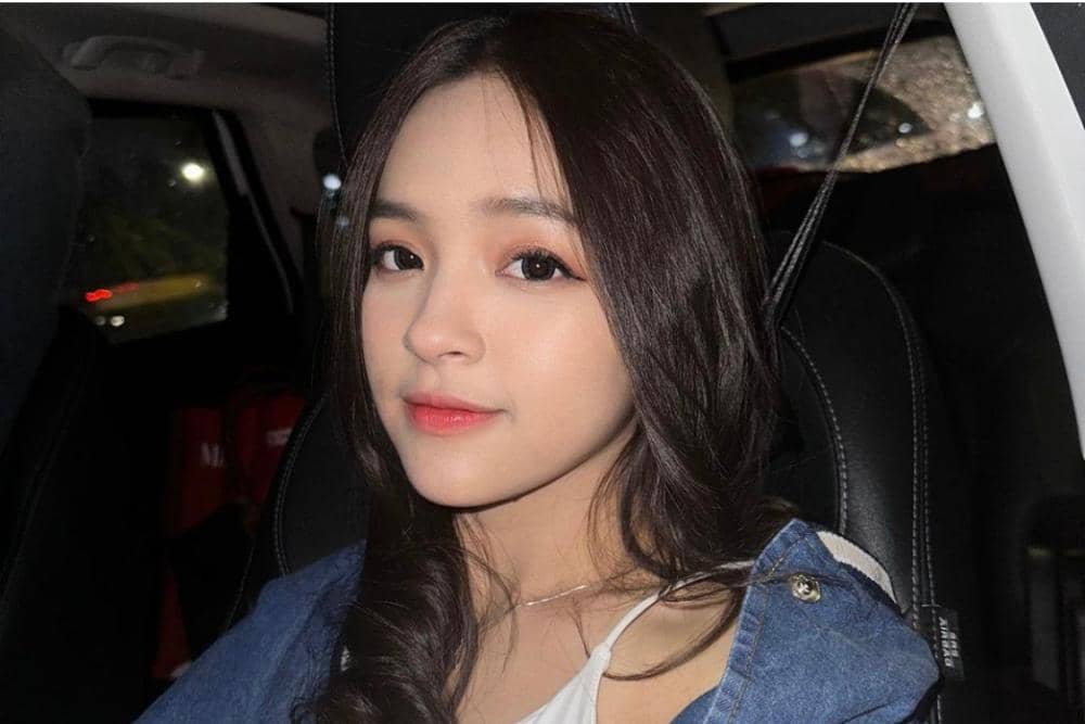 instagram.com/elsaajapasal