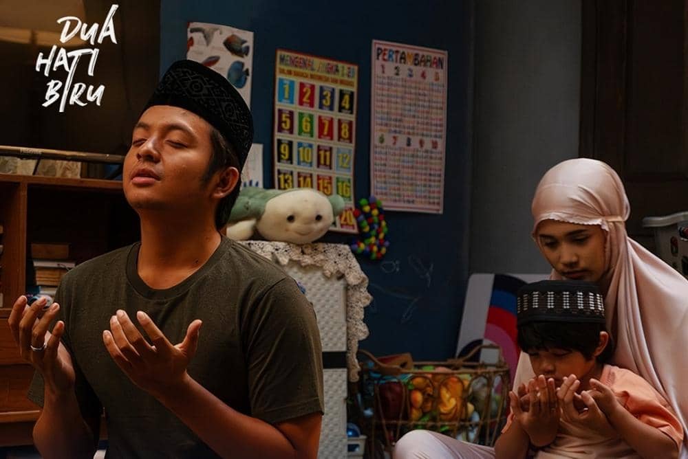 Instagram.com/duahatibiruofficial