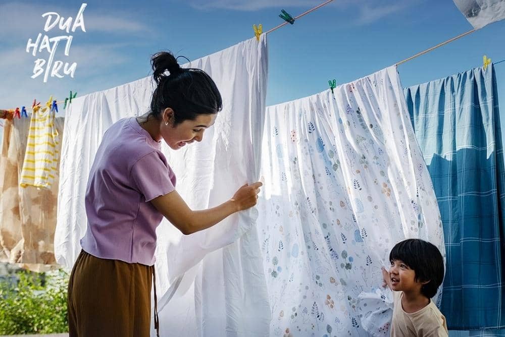 Instagram.com/duahatibiruofficial