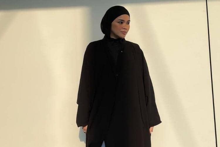 instagram.com/siviazizah