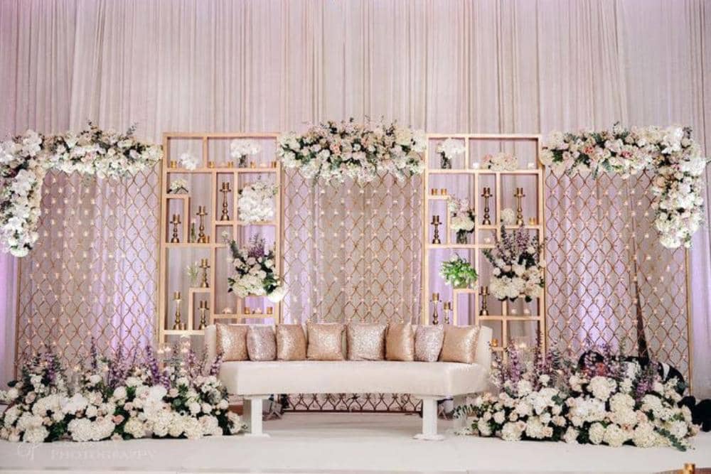 dekorasi pernikahan simple modern