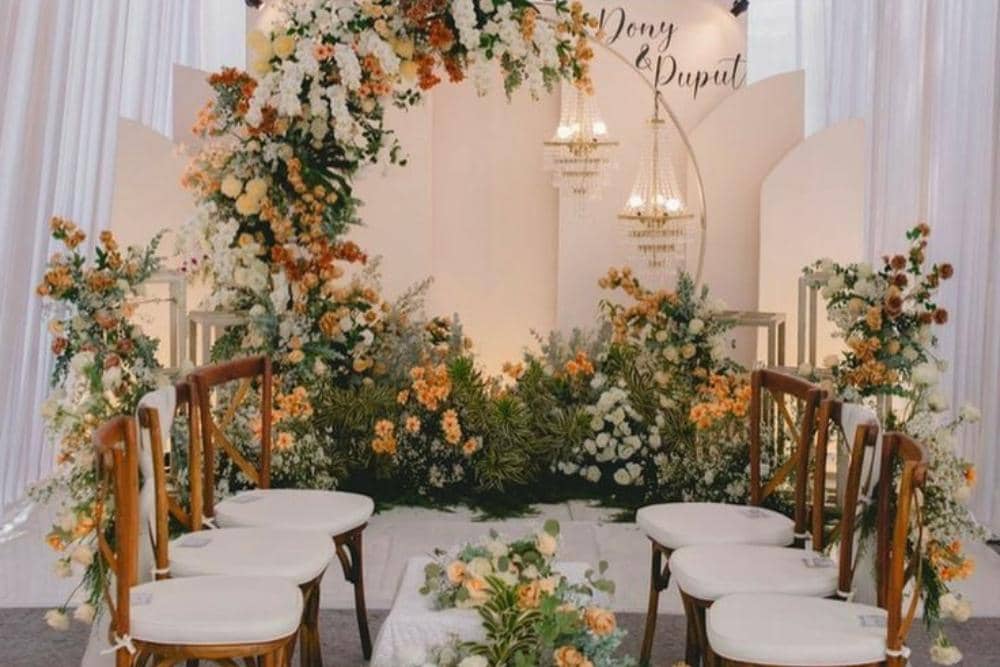 dekorasi pernikahan simple modern