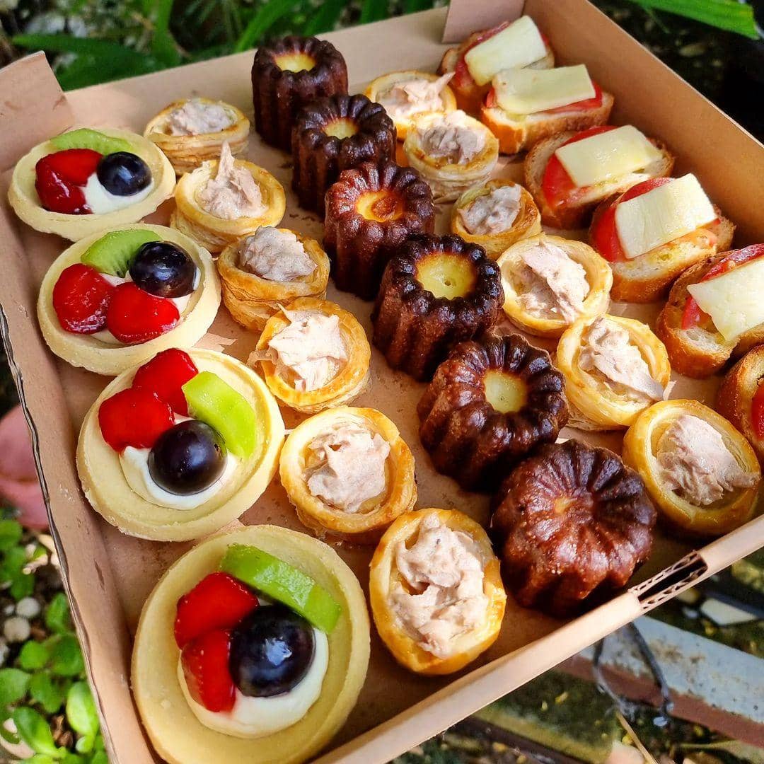 instagram.com/iscaketory