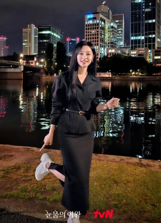 instagram.com/queenoftears_tvn