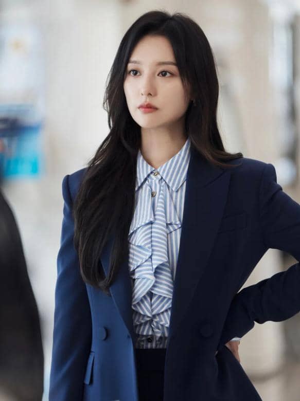 instagram.com/queenoftears_tvn