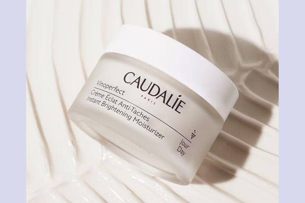 sociolla.com/ Pelembap Wajah untuk Kulit Kering dan Kusam