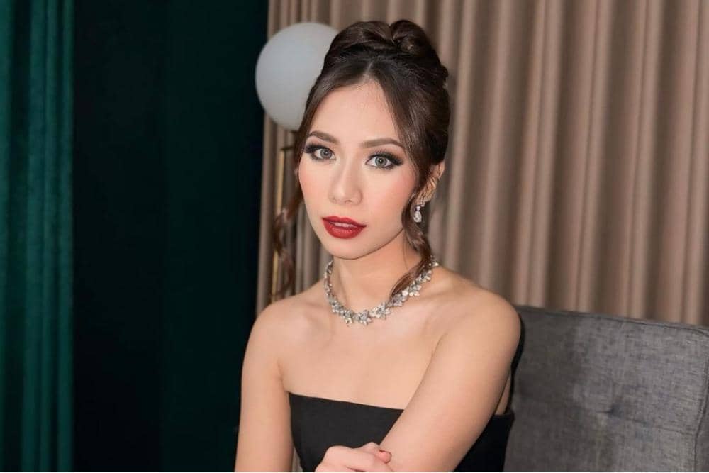 instagram.com/abellyc