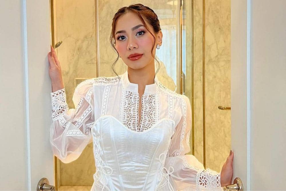 instagram.com/abellyc