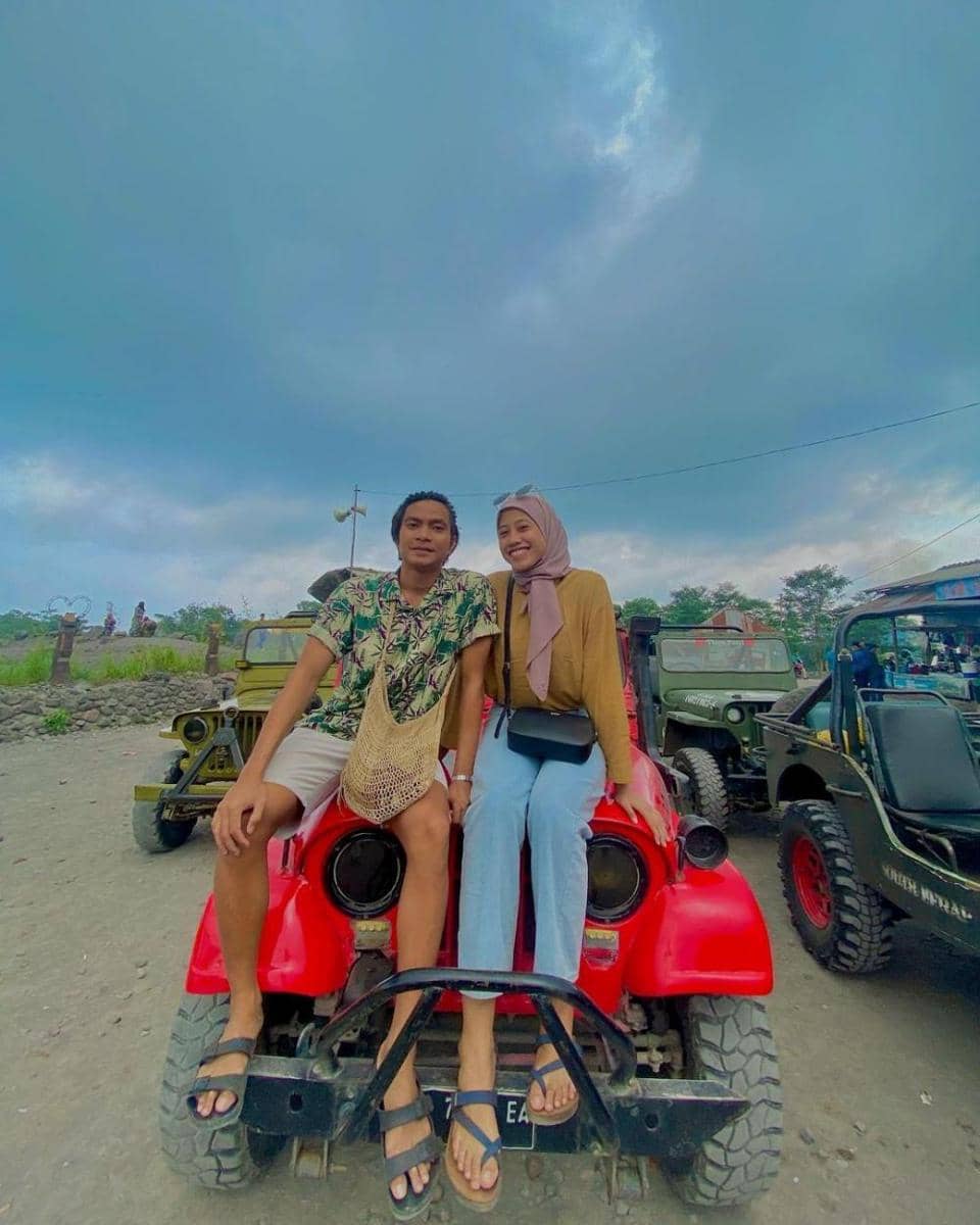 Instagram.com/megawatihangestrip