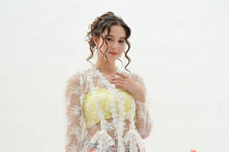 instagram.com/meraandjenar