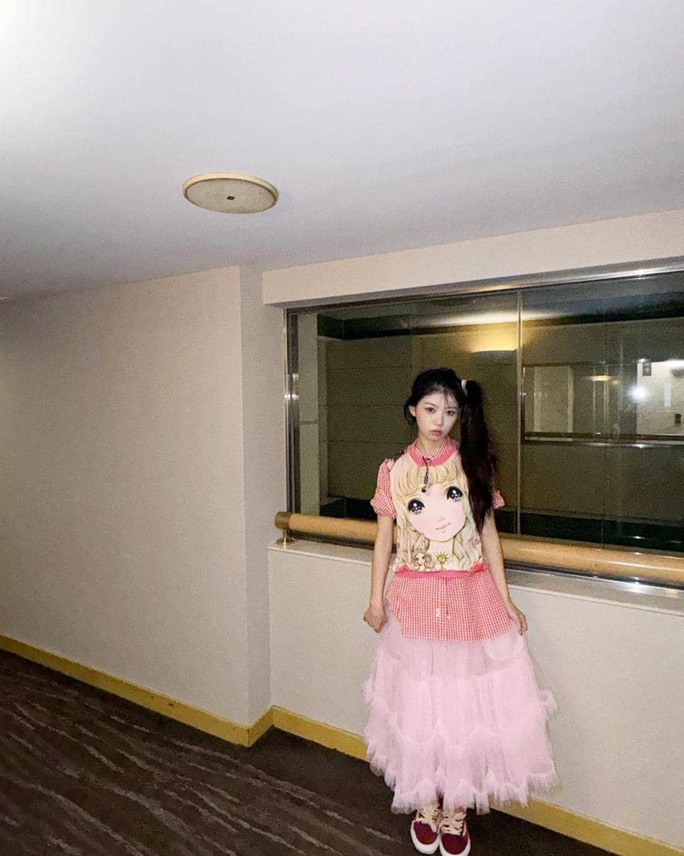 instagram.com/illit_official