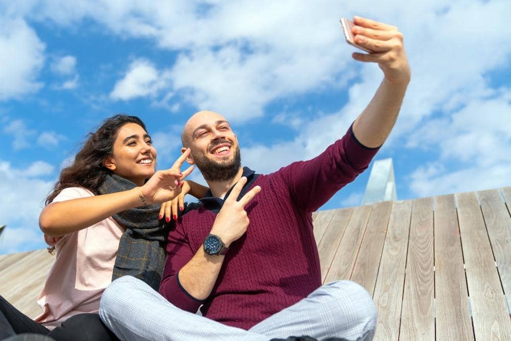 canva.com by graphixel from Getty Images Signature