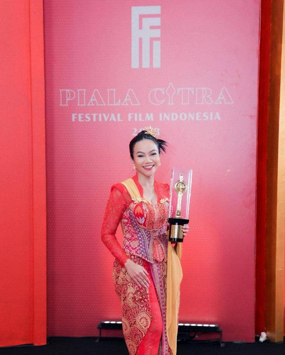 instagram.com/yurayunita