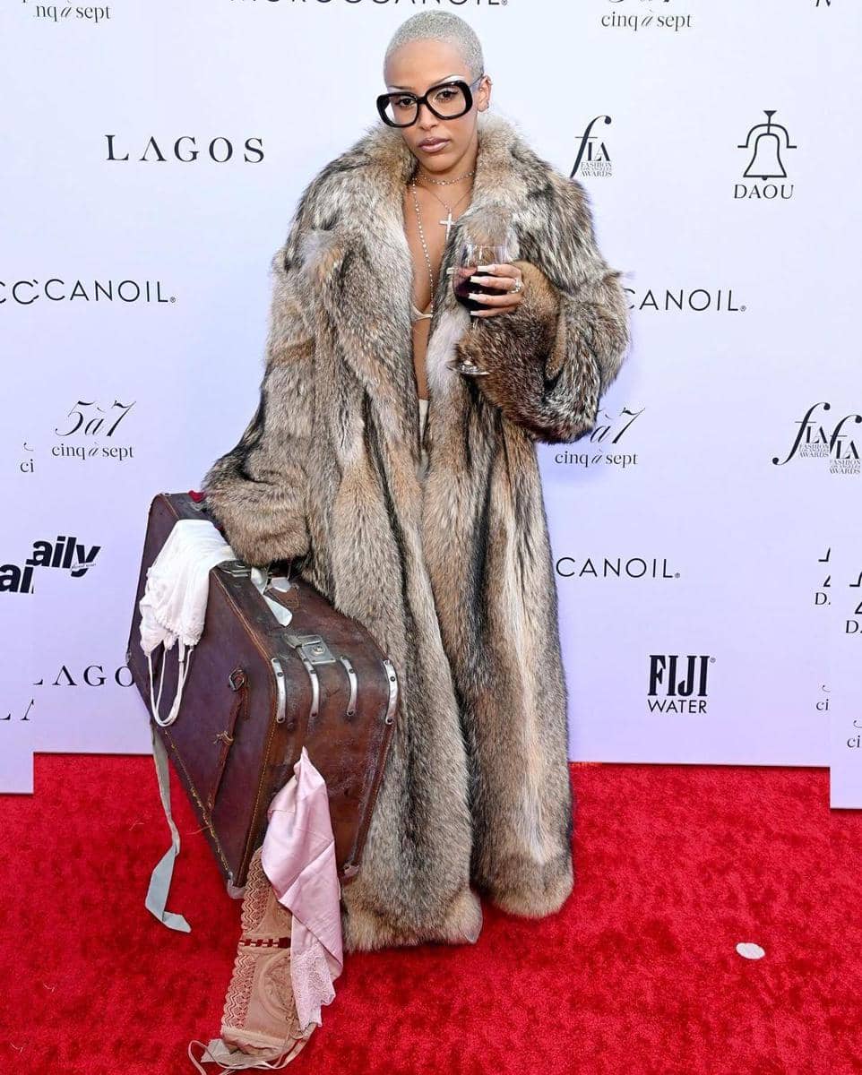 instagram.com/justjared