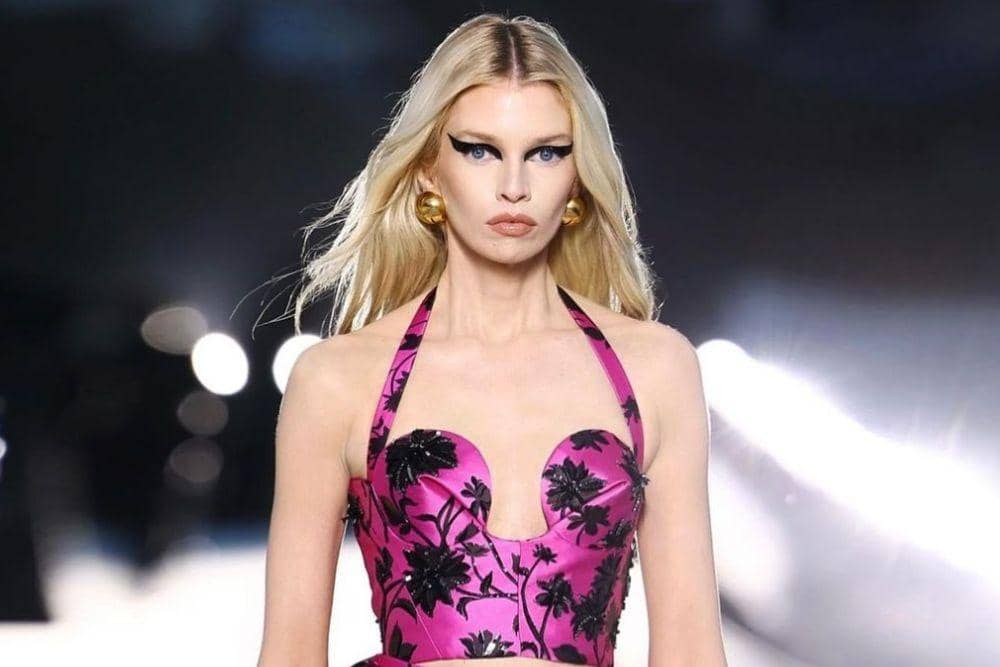instagram.com/stellamaxwell