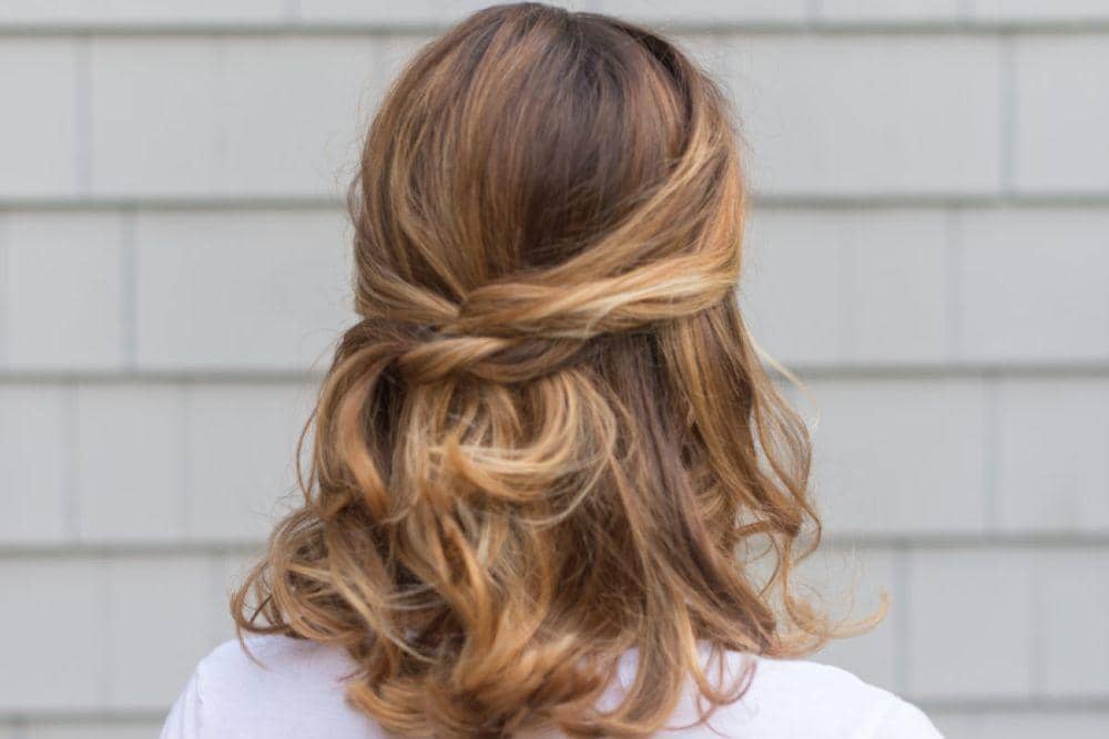 stylemepretty.com/Gaya Ikat Rambut Pendek