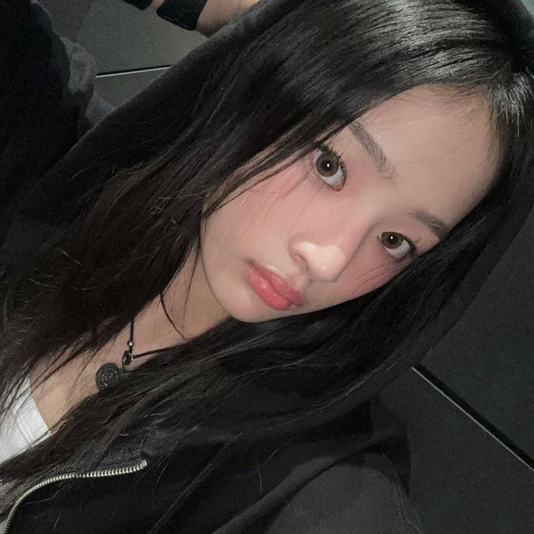 Instagram.com/newjeans_official