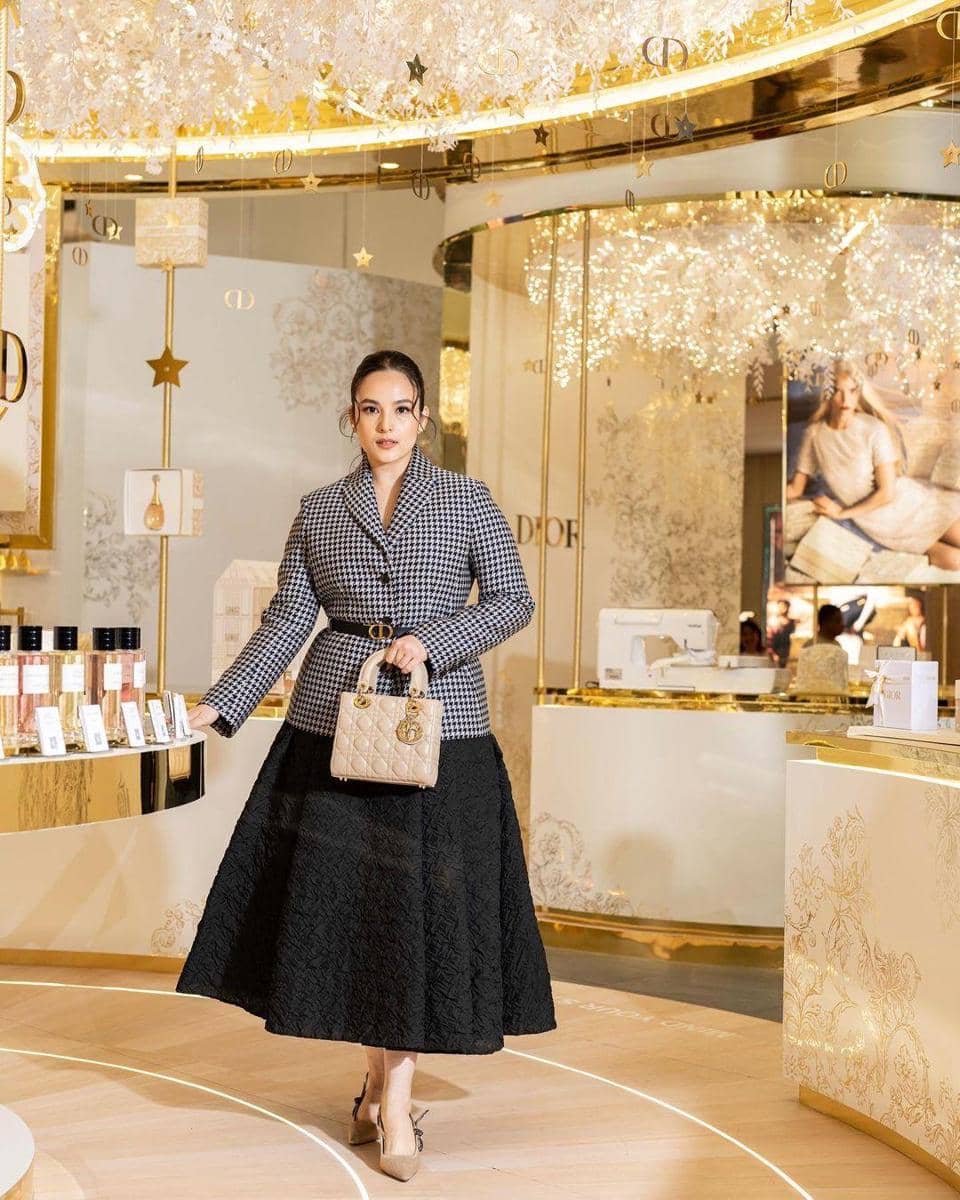 instagram.com/chelseaislan