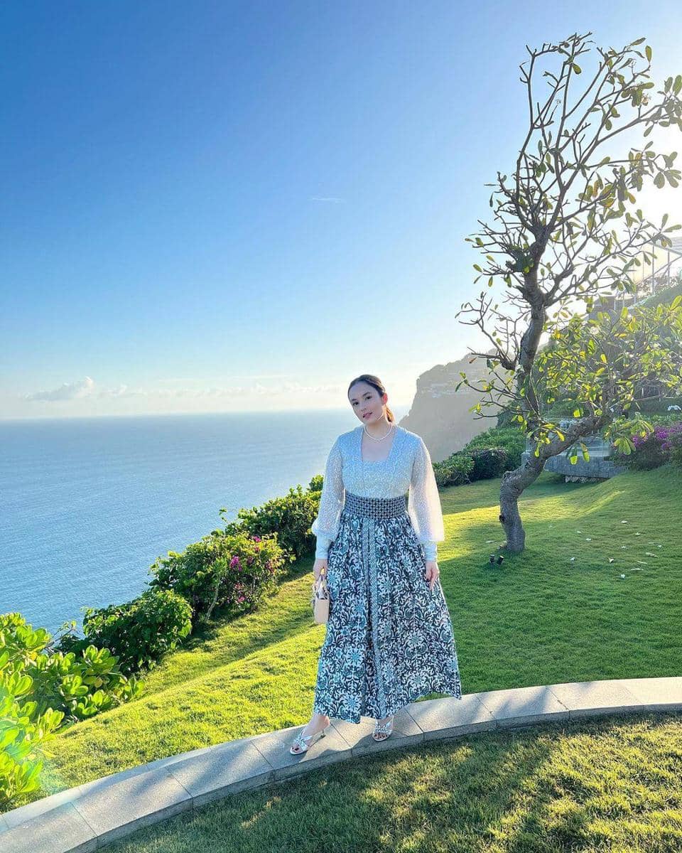 instagram.com/chelseaislan