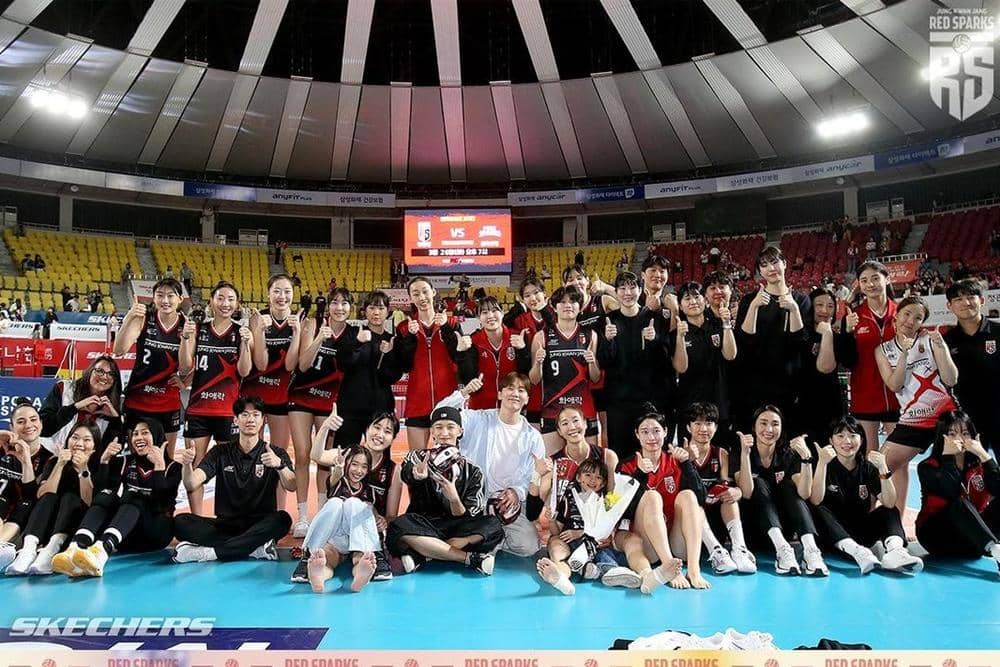 Instagram/ red_sparks