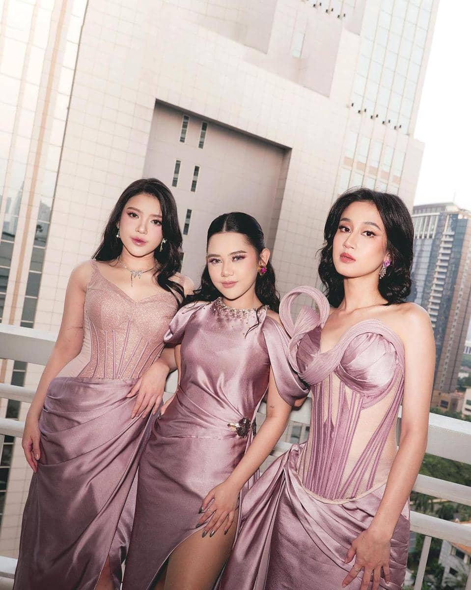 instagram.com/tiaraandini