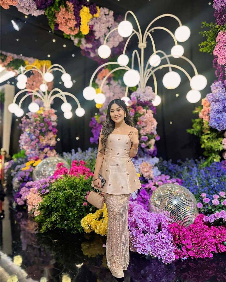 instagram.com/awdella