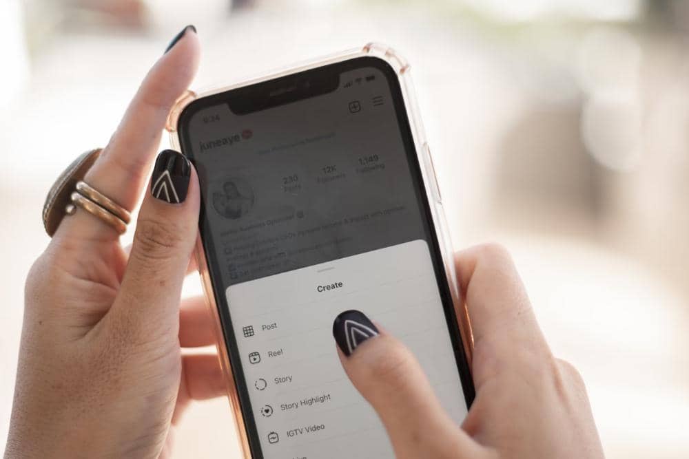 unsplash.com/June Aye