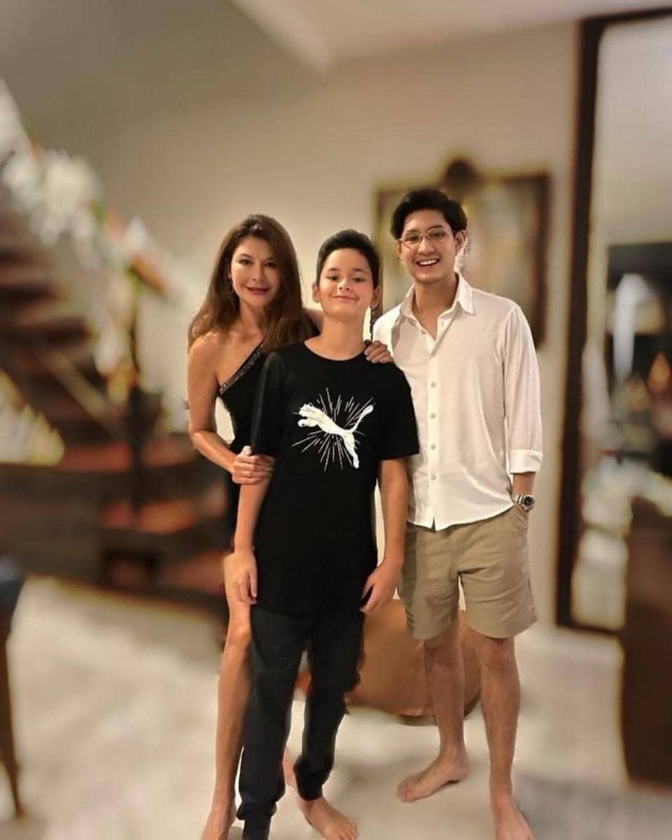 Instagram.com/tamarablezynskiofficial