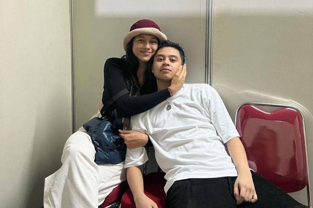 instagram.com/bastiansteel