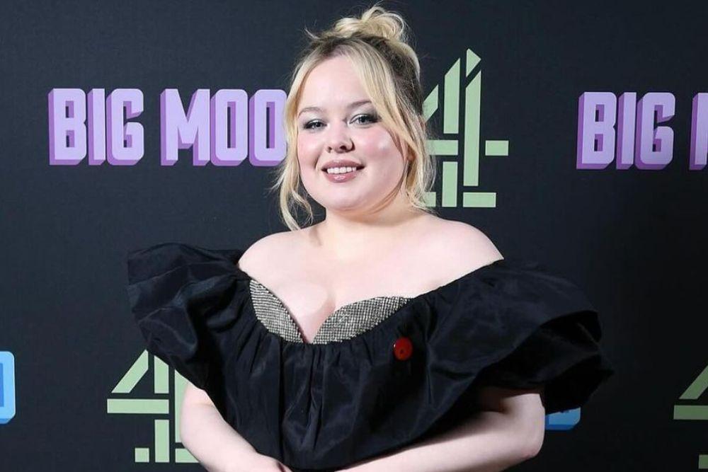 instagram.com/nicolacoughlan