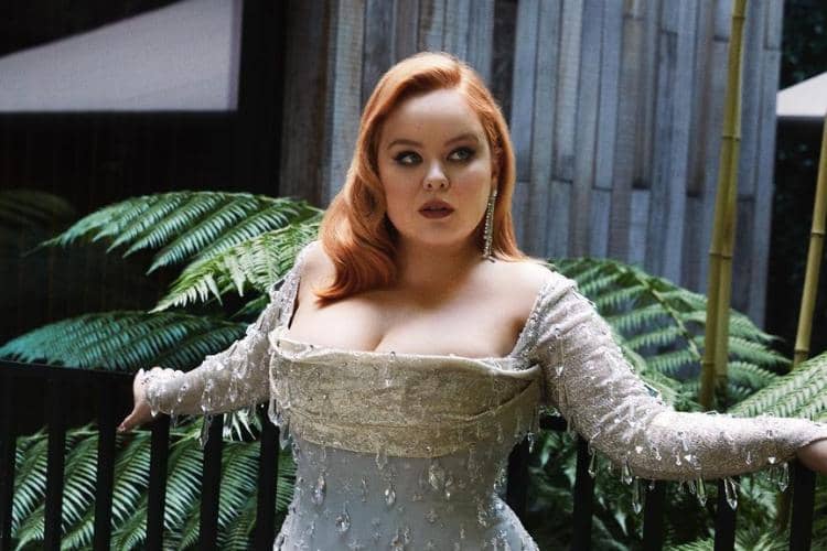 instagram.com/nicolacoughlan