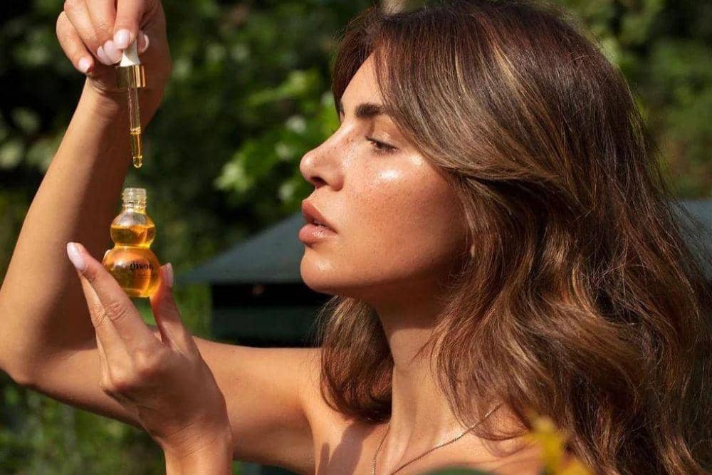 Aplikasikan bahan-bahan alami