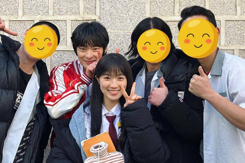 instagram.com/songgeonhee