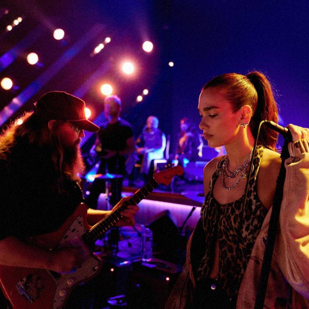 instagram.com/dualipa