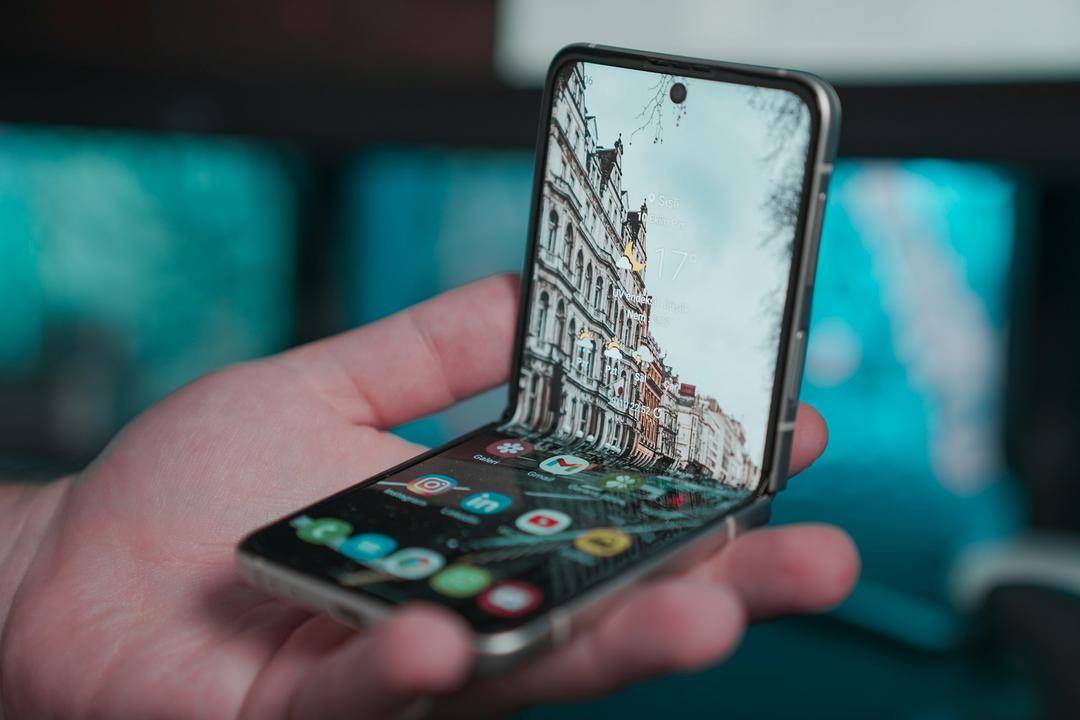 Unsplash.com/Onur Binay
