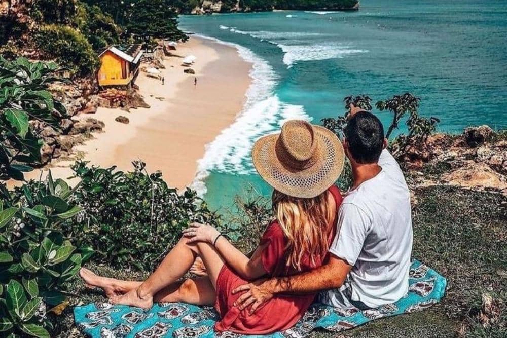 Instagram.com / balifolder