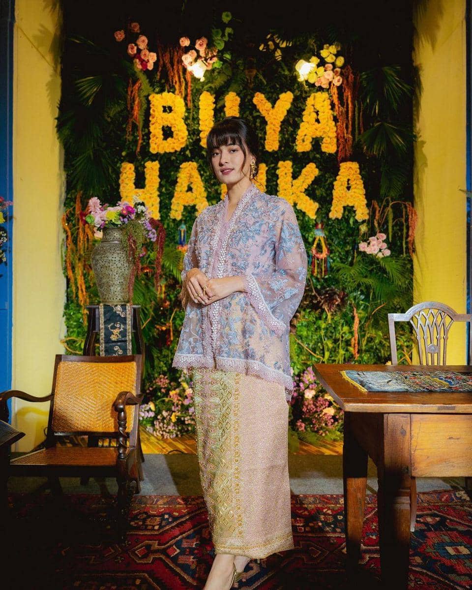 instagram.com/mawar_eva