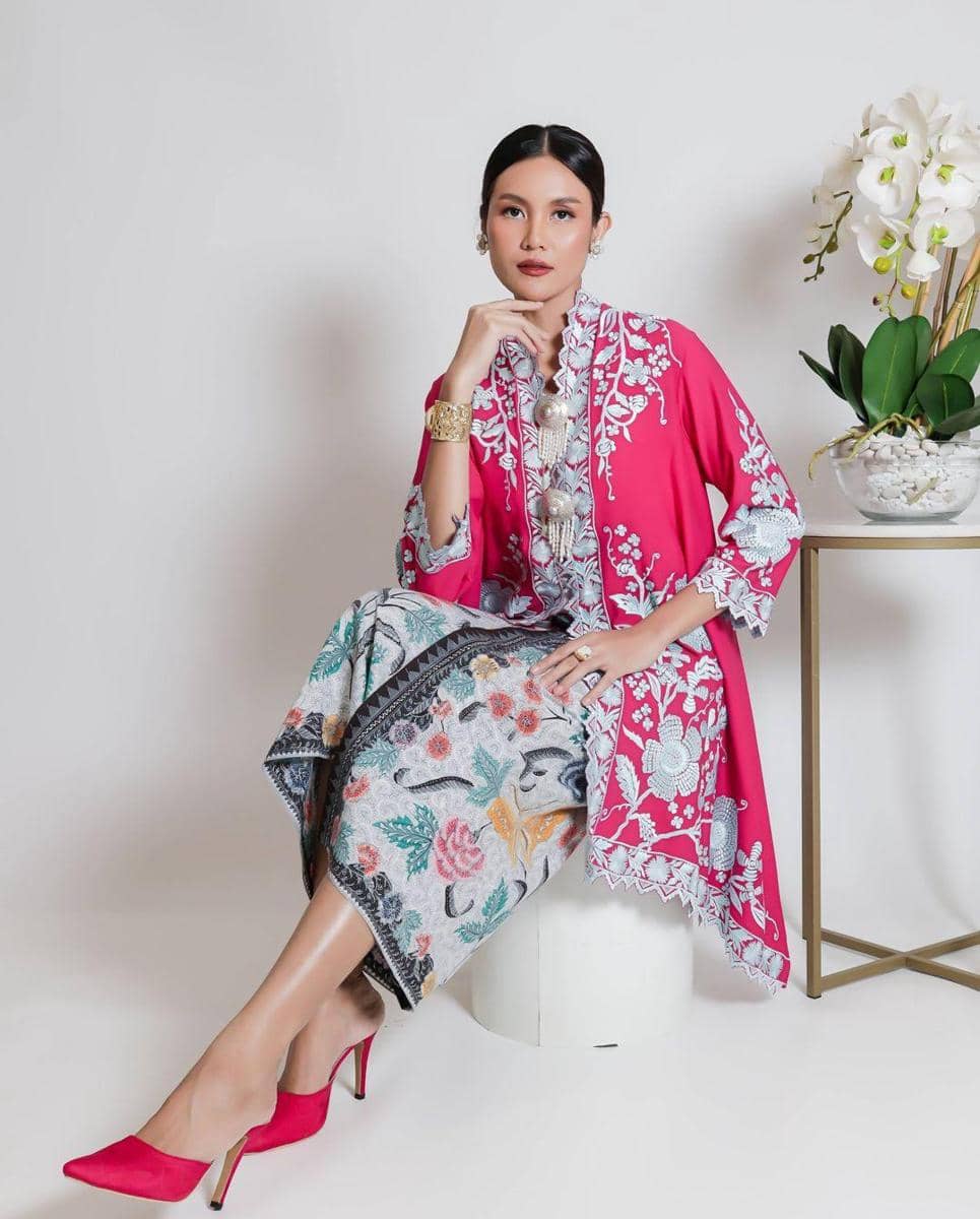 instagram.com/roemah_kebaya_vielga