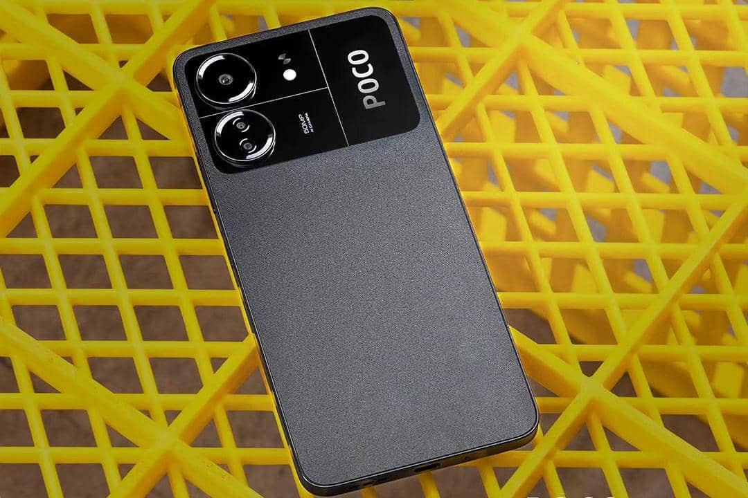 Instagram.com/poco_id