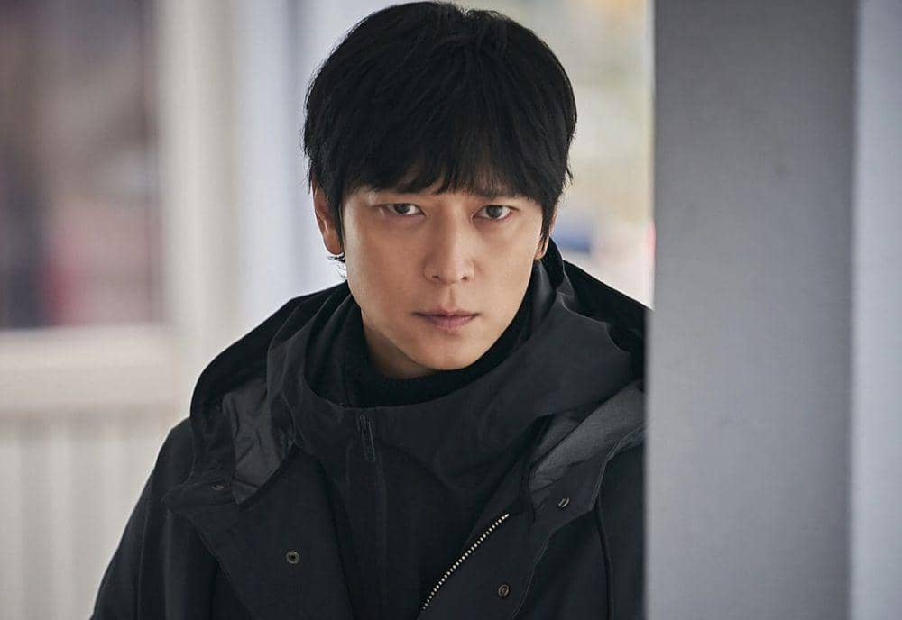 Kang Dong Won di film The Plot 