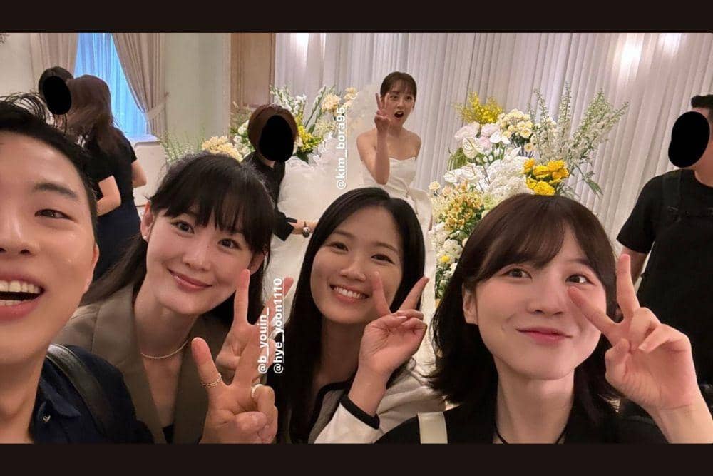 twitter.com/DHayls95