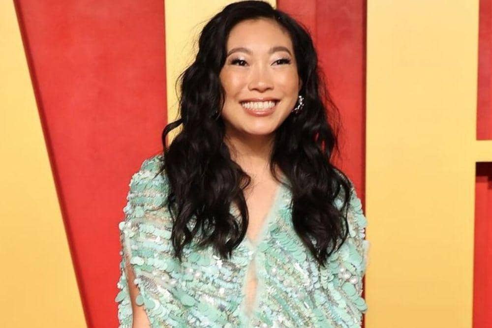 instagram.com/awkwafina