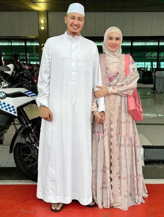 instagram.com/kartikaputriworld