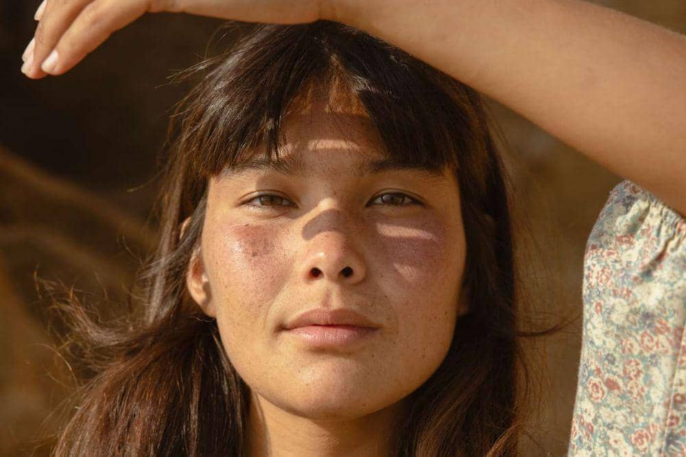 byrdie.com/Sunscreen Spray untuk Kulit Berminyak