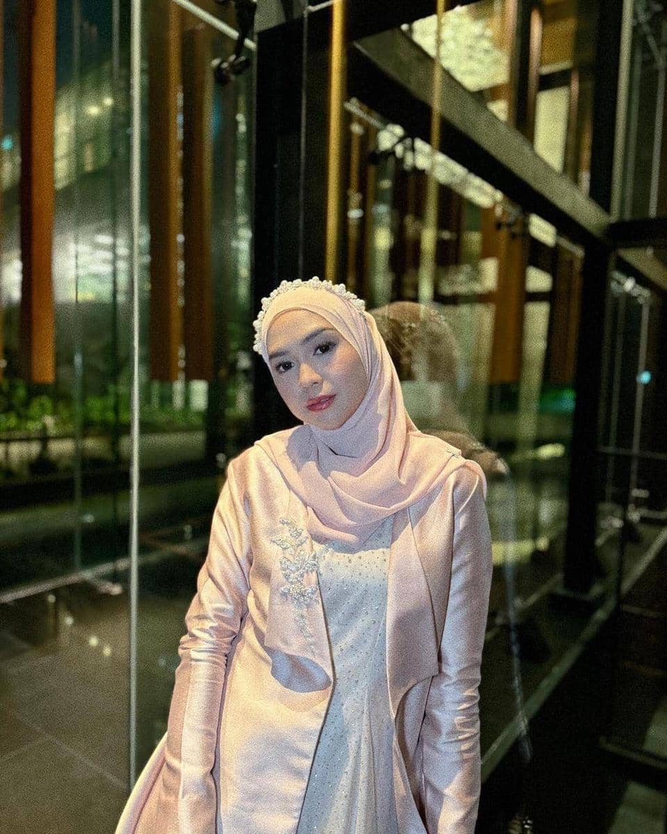 Instagram.com/Riaricis1795