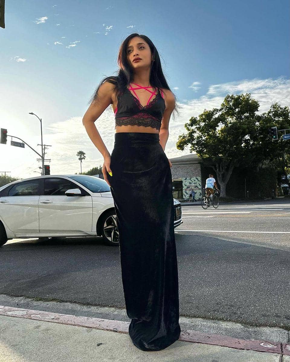 instagram.com/revashion