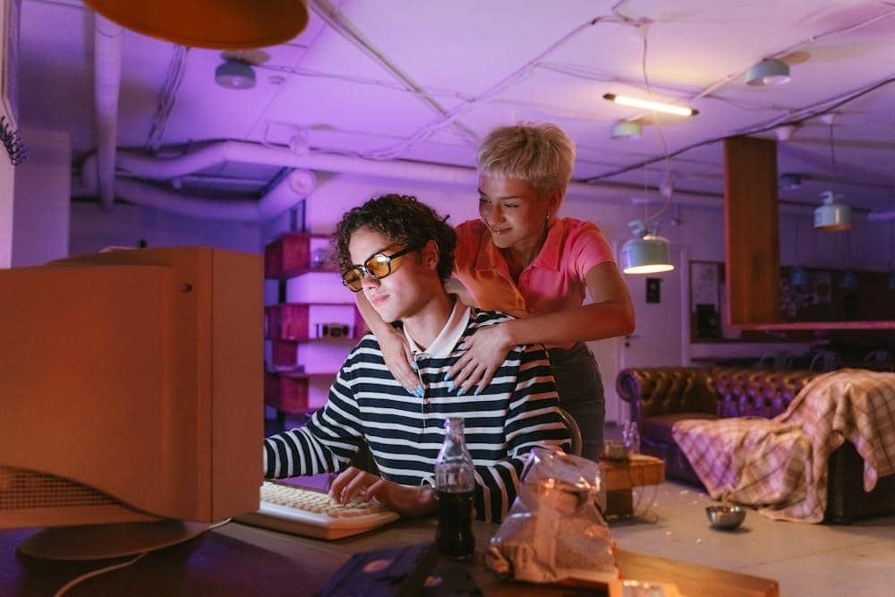 Pexels.com/MART  PRODUCTION