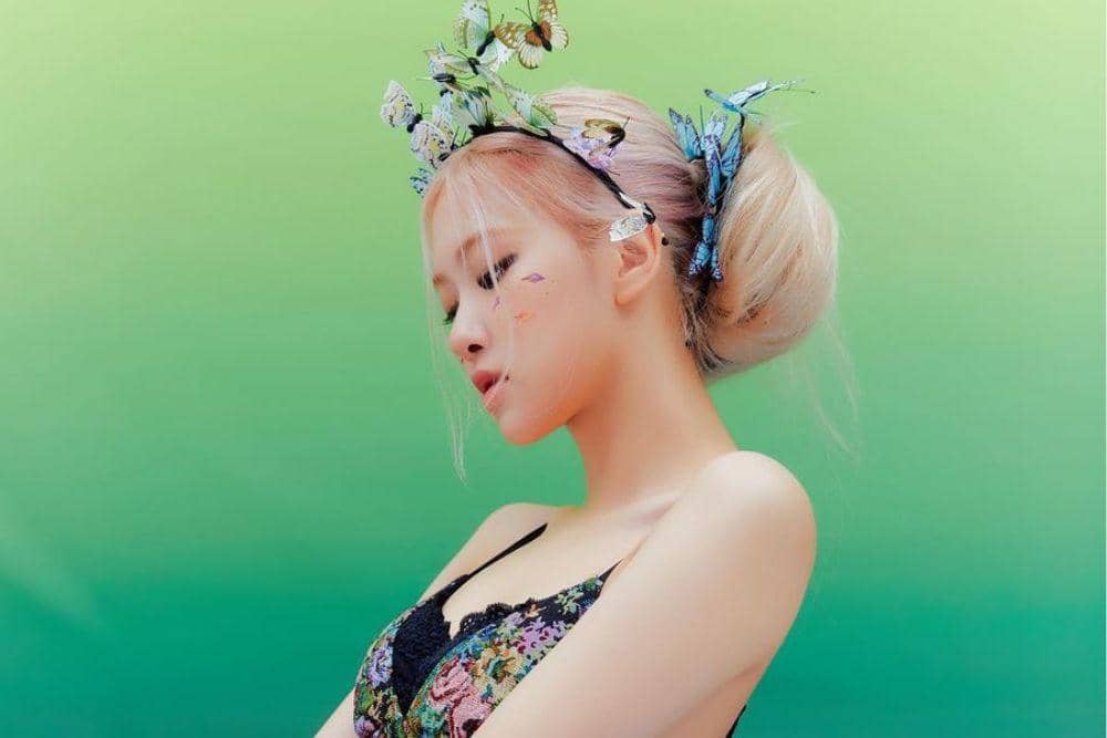 instagram.com/roses_are_rosie