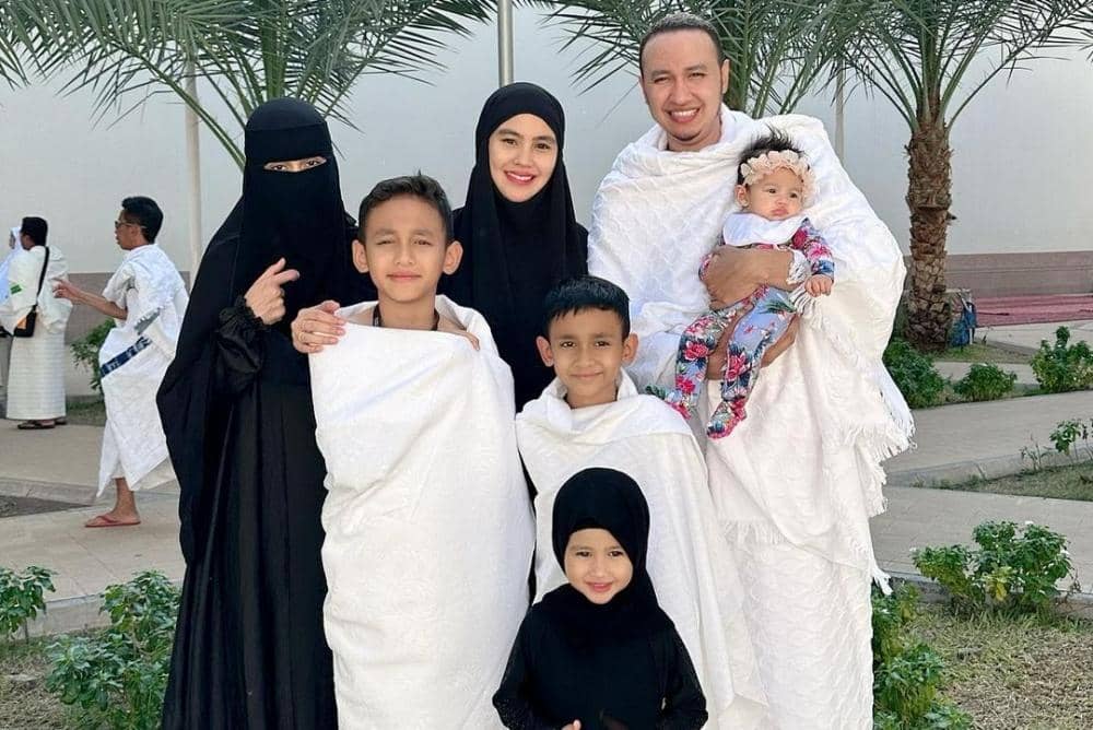 Instagram.com/kartikaputriworld